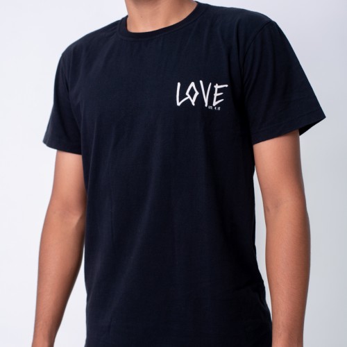 Camiseta Love Preta Masculina 